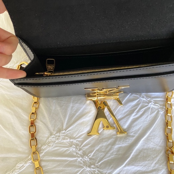 Louis Vuitton Louise GM - Picture 6 of 6